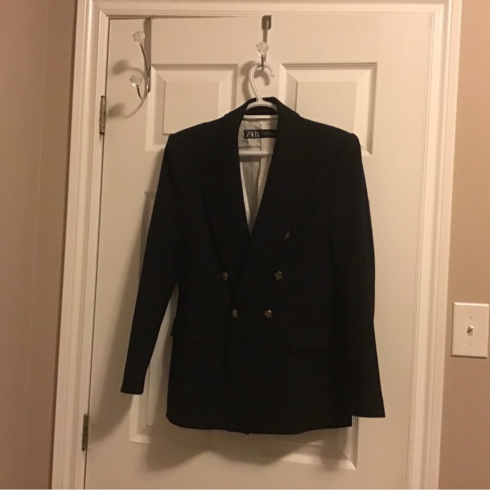 Zara women’s  Double-Breasted Black Blazer NWOT